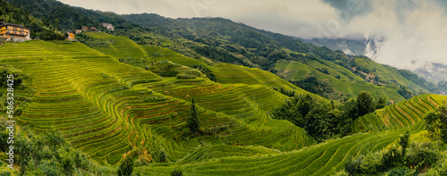 Foto Terraced rice fields near Dazhai Village, Longji, China