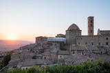 Volterra im Sonnenuntergang klassische Toscan Altstadt Italien
