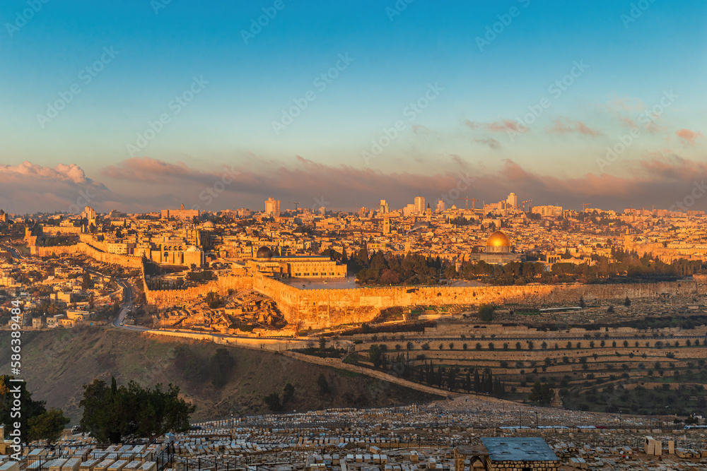 Jerusalem panorama with Temple Mount, Al-Aqsa Mosque and Dome of the Rock
