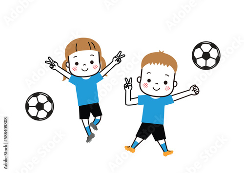 サッカーをする子どもたち　飛び跳ねている男女二人