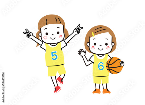 女子バスケ　バスケットボールをする女の子二人