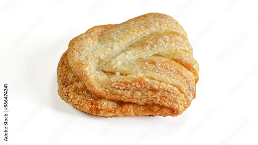 feuilleté aux pommes isolé sur un fond blanc feuilleté aux pommes isolé sur un fond blanc