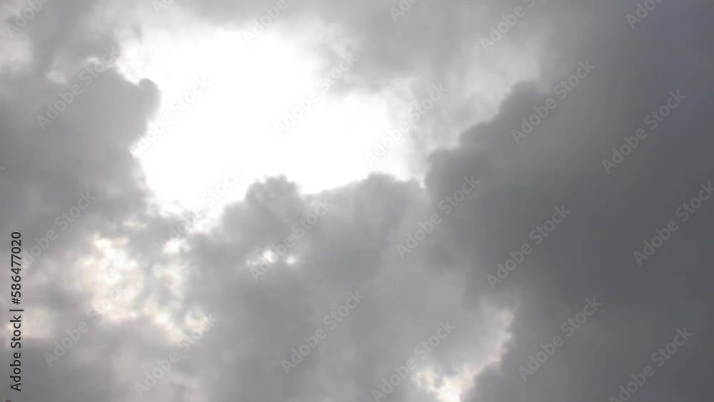 Overcast Sky With Cumulus Clouds That Will Drop Rain Overcast Sky With Cumulus Clouds That Will Drop Rain
