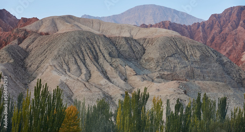Bild auf Leinwand Mountains in mr tucker Scenic Area, Xinjiang