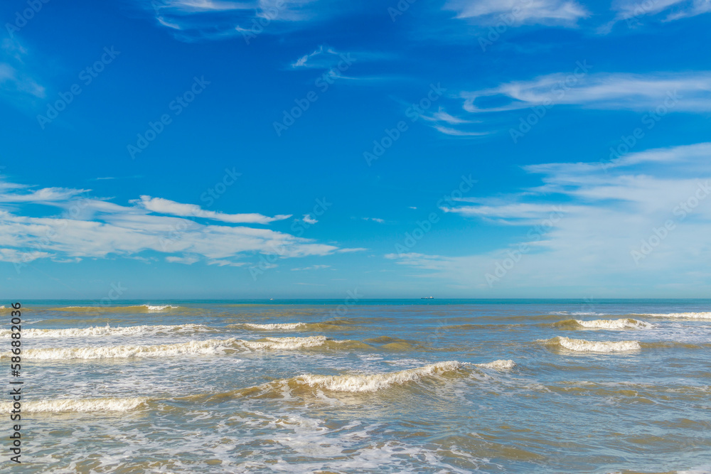 Fototapeta premium Bord de mer lumineux