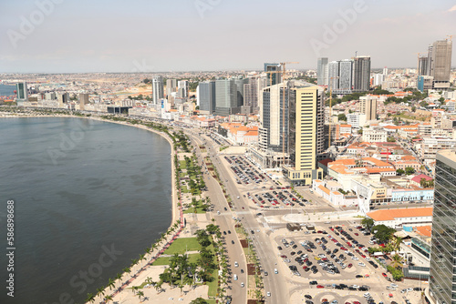 Downtown Luanda © Ivo