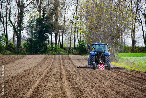 tractor working in the field © Grey Zone