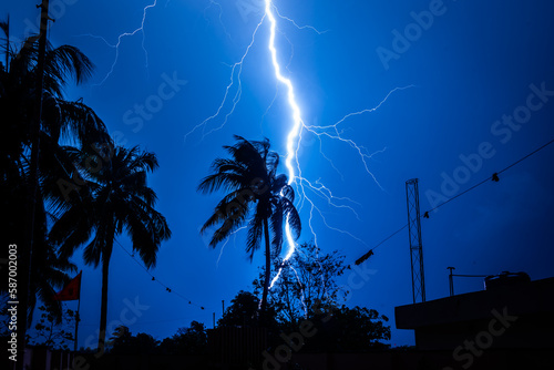 30th March 2023 THUNDERBOLT STRIKE IN THE SKY. 