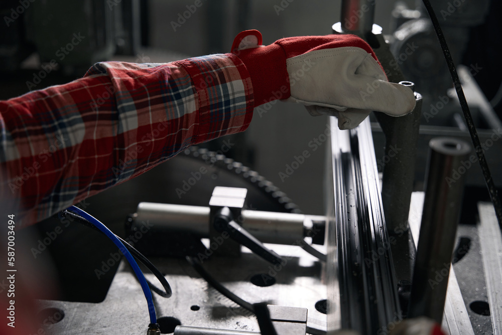 Adult male controlling equipment for processing of metal profiles Adult male controlling equipment for processing of metal profiles