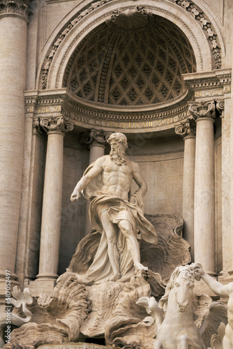 sculpture in Fontana di Trevi