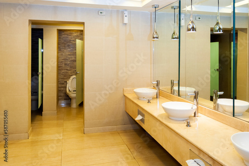 Fototapeta Naklejka Na Ścianę i Meble -  Hotel bathroom interior, elegant and clean space, hygienic area, modern and sophisticated architectural design.