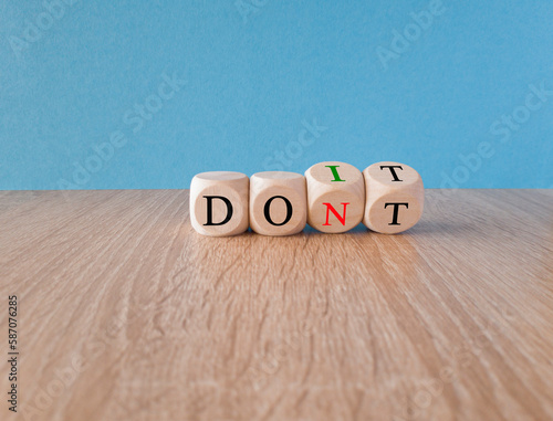 Turned wooden cubes and changes the word 