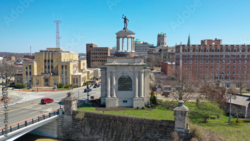 Hamilton County Civil war Memorial
