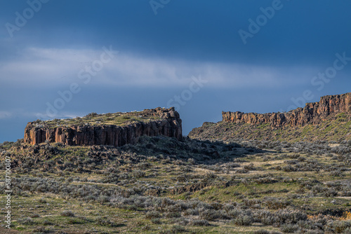 Basalt Structures in the Columbia National Wildlife Refuge