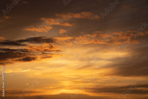 Golden sunset clouds © Samuel