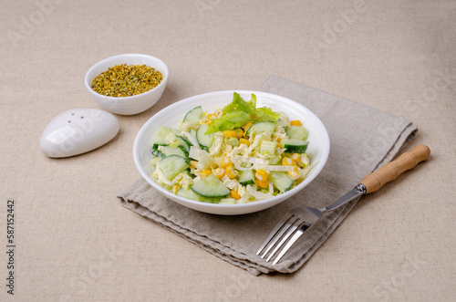 Raw vegetable salad