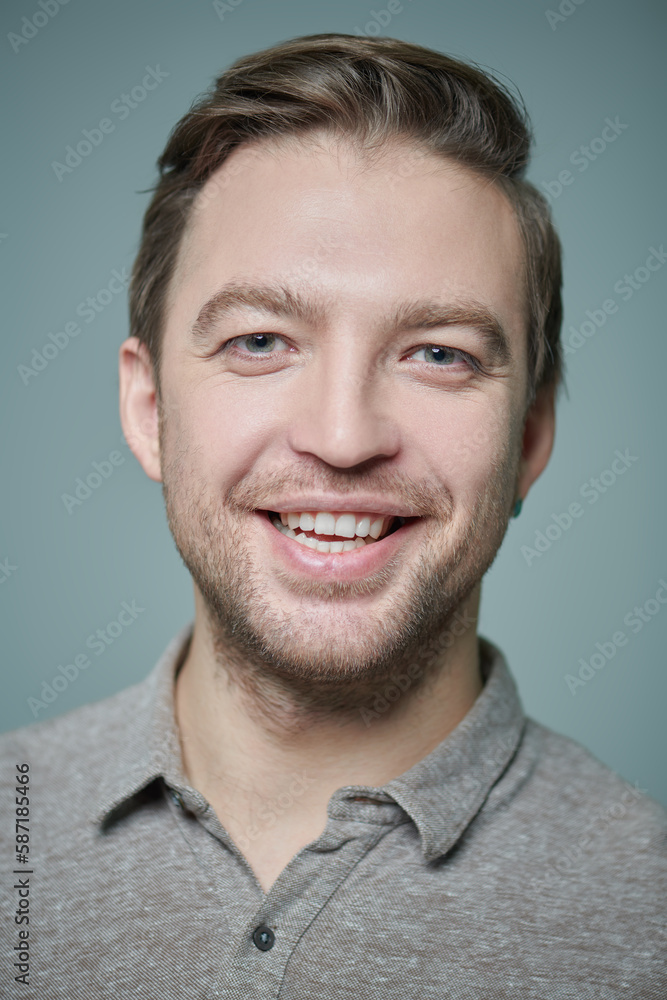 Obraz premium happy laughing man