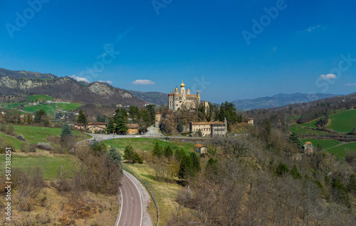 Rocchetta Mattei, Lago di Suviana