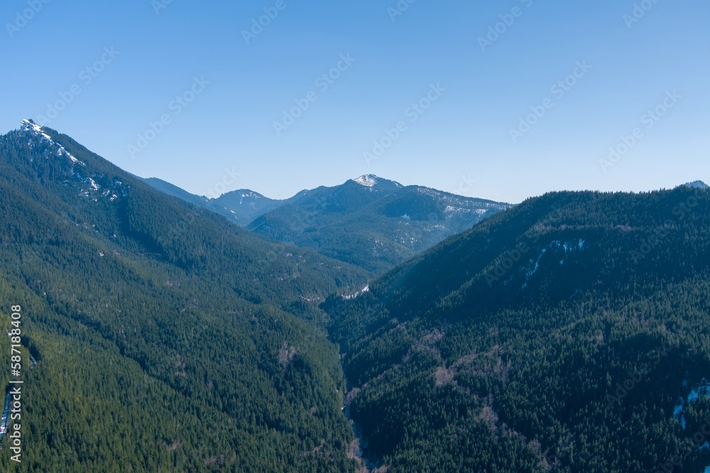 The Cascade Mountains of Washington State The Cascade Mountains of Washington State