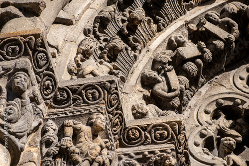 Cuadro en lienzo detail of the archivolts of the entrance of the Ourense cathedral