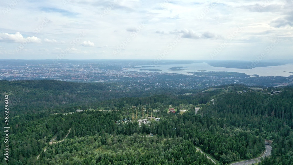 Fototapeta premium vue panoramique d'Oslo depuis Holmenkollen, norvège