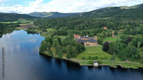 manoir et lac autour d Oslo en Norv  ge