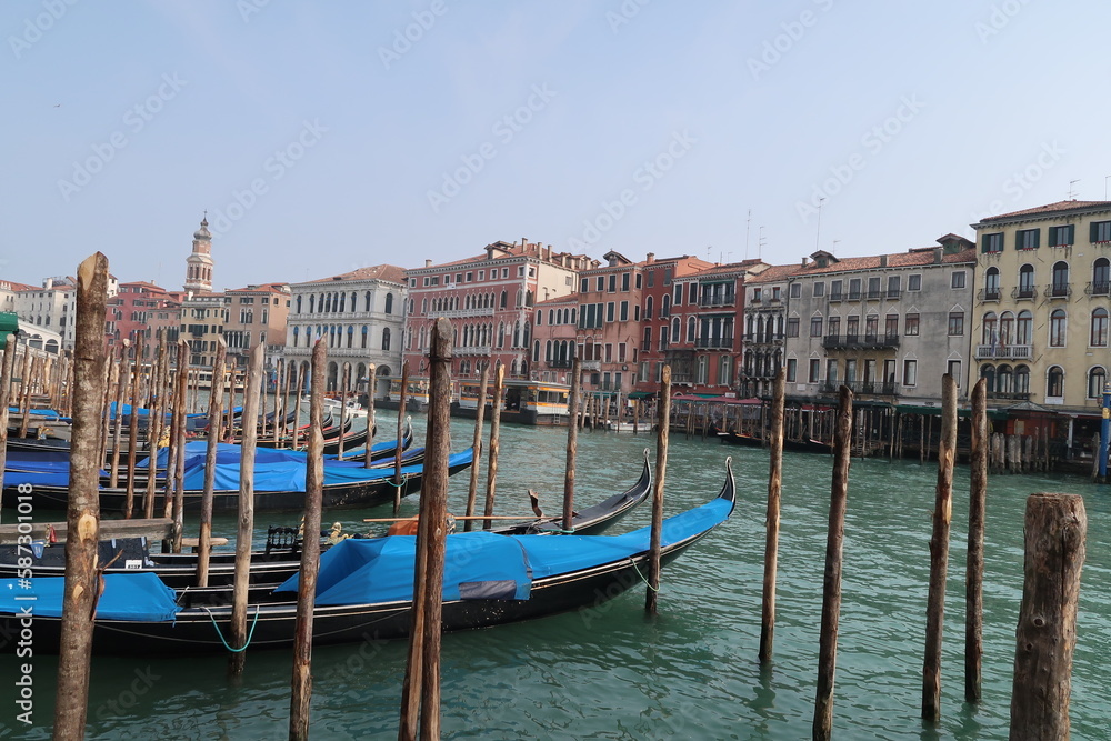 Boats at Canale Grande in Venedig