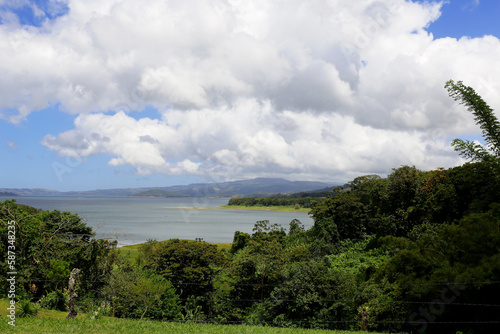 Wolkenlandschaft mit Blick auf den Arenal