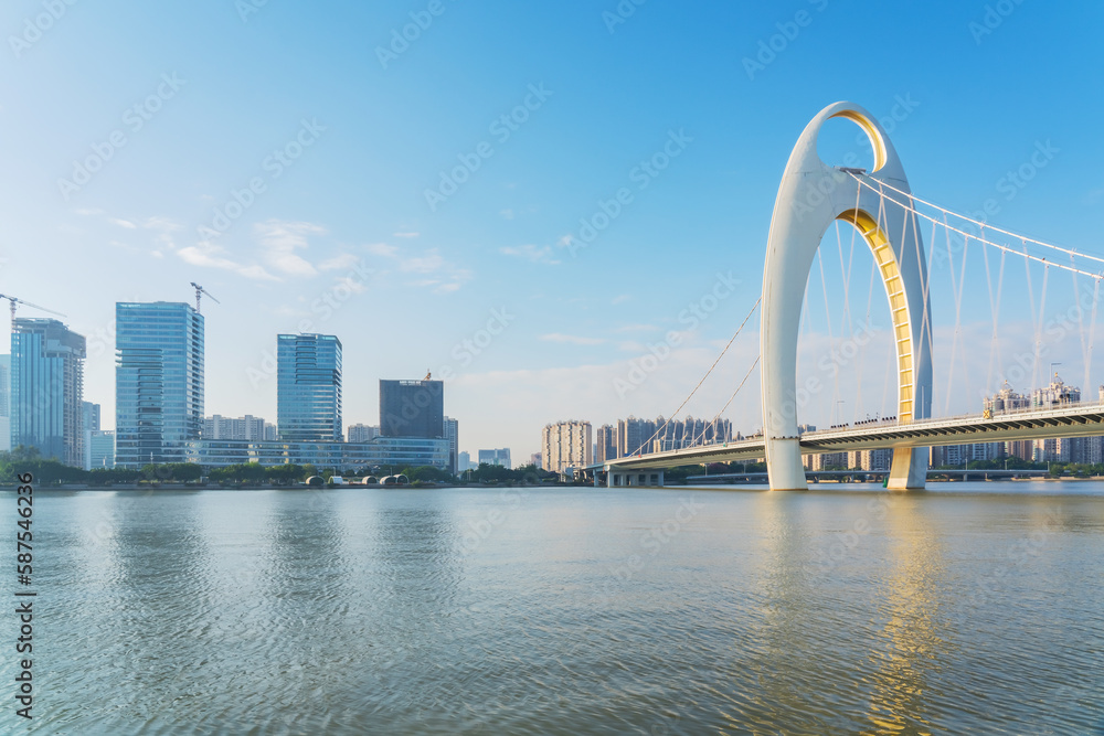 Fototapeta premium Scenery of the Skyline and Bridge of Guangzhou City, China