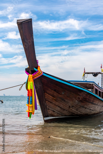 Long tail boat photo