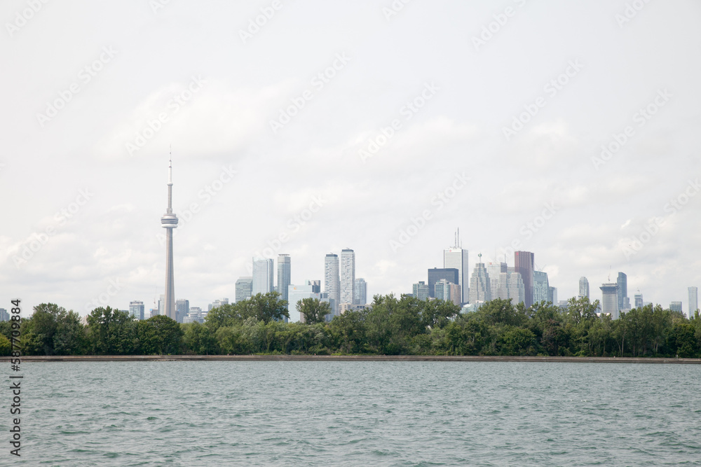 Fototapeta premium Toronto by the lake 