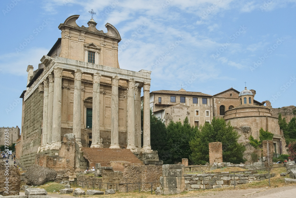Temple of Antoninus and Faustina, Rome