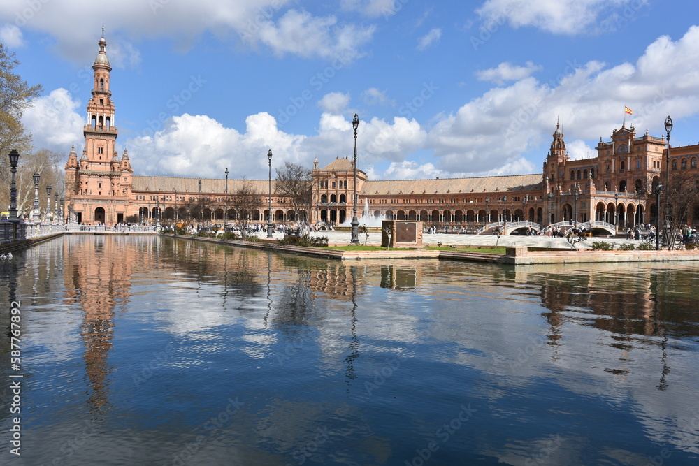 Fototapeta premium Spanish square in Seville in Maria Luisa Park, Europe, Andalusia, history