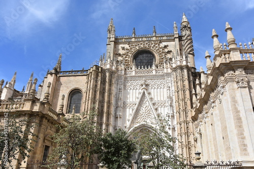 Cathedral of Seville, Spain, Gothic, in 1988 it entered the Guinness Book of Records for being the with the largest area in the world.