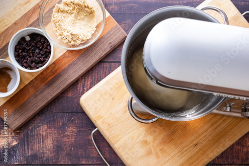 Raisins bun recipe - ingredients