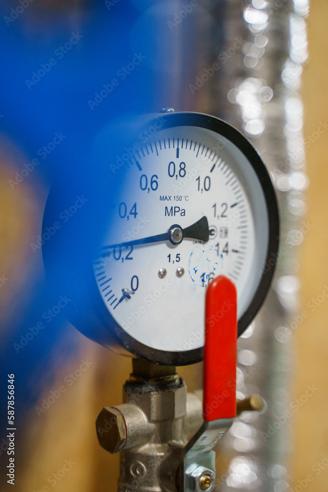 Foto de Pressure manometer for measuring installed in water or gas