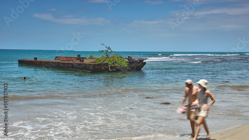 Día de verano en el Lanchón en playa Negra, Caribe de Costa Rica / Summer day at the Lanchón in Playa Negra, Caribbean of Costa Rica, ideal for walking photo