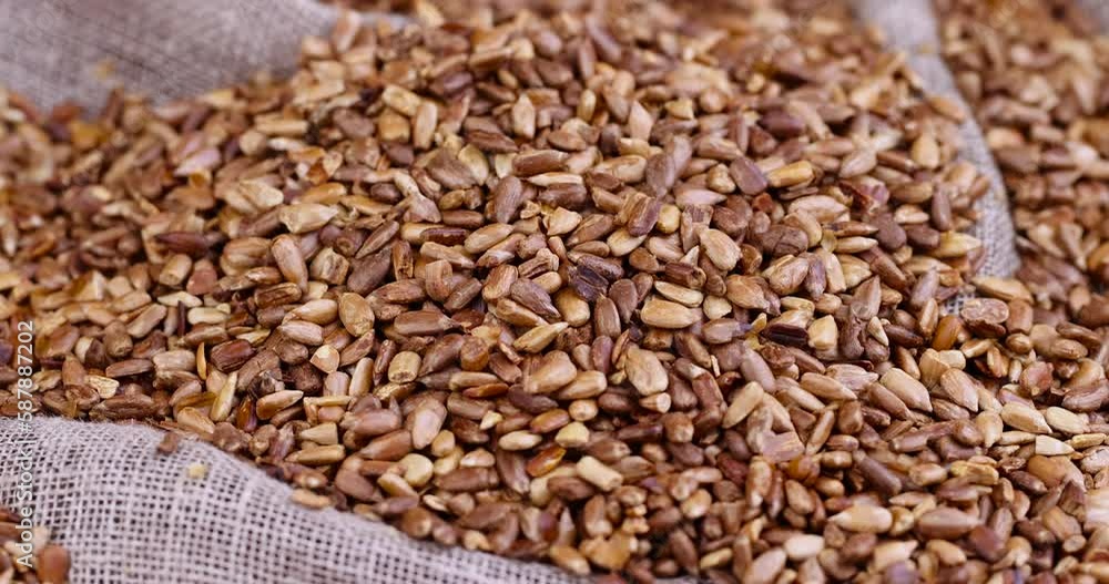 Medium fried sunflower seeds for dessert cooking, preparation of peeled sunflower seeds for cooking Medium fried sunflower seeds for dessert cooking, preparation of peeled sunflower seeds for cooking