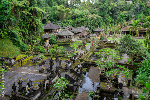 Obraz na płótnie views of gunung kawi sebatu temple in gianyar regenci, bali w salonie