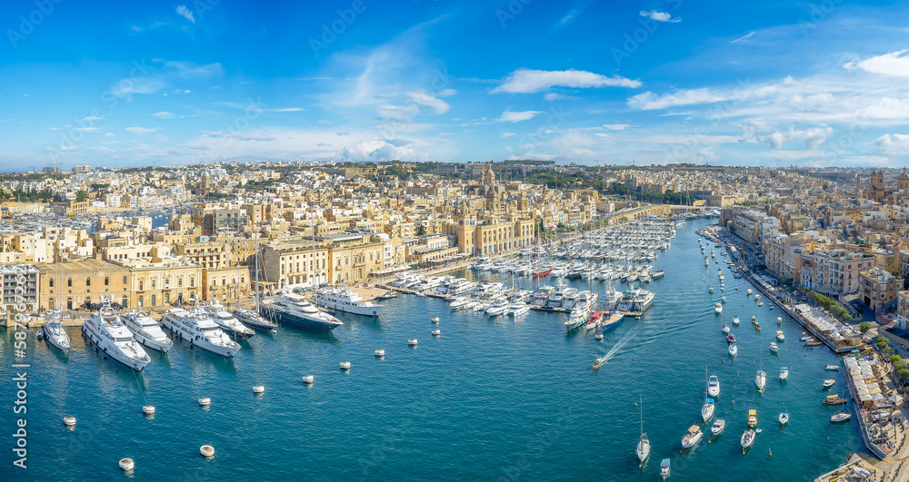 Obraz na płótnie City of Birgu with Grand Harbour in Valetta, Malta w salonie
