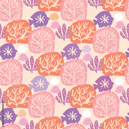 Beautiful seamless pattern with seaweeds, Sea underwater plants, ocean coral reef and aquatic kelp,  algae and seashells, jellyfish. Marine  background.  Vector illustration.  