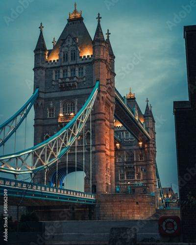 tower bridge city