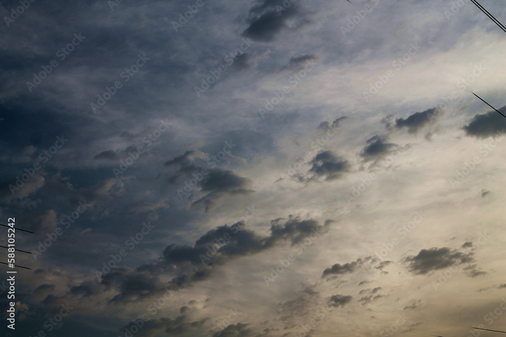 Obraz premium Clouds and blue sky. Evening sky