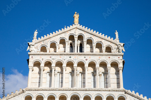 Leaning tower of Pisa © swisshippo