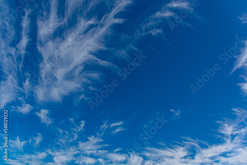 blue sky with clouds © Maria Novas