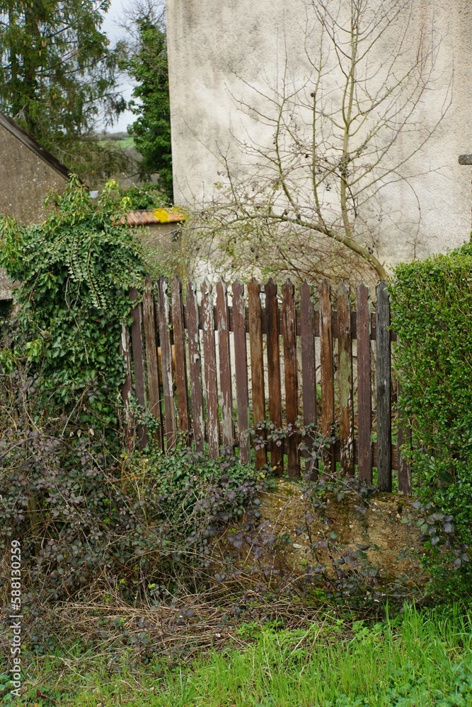 Fototapeta premium Romantischer Winkel im Garten