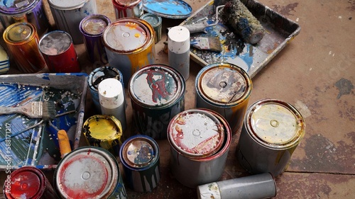 Quadro su tela Old Paint Cans. Household hazardous waste HHW