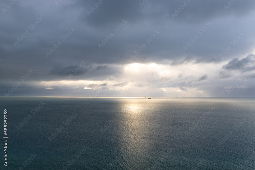 Couché soleil sur océan Couché soleil sur océan