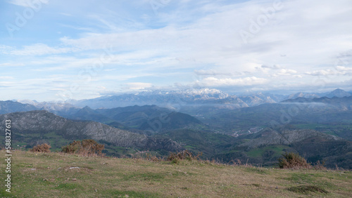 Horizonte montañoso en Asturias