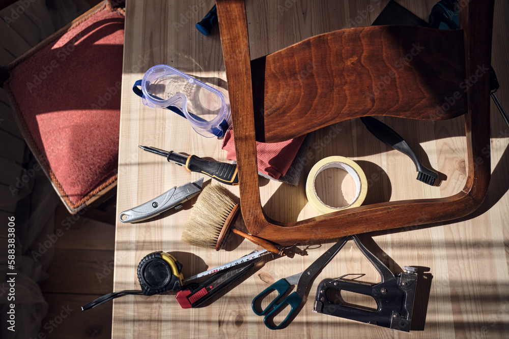 Ταπετσαρία Small home workshop for furniture repairing and restoration.